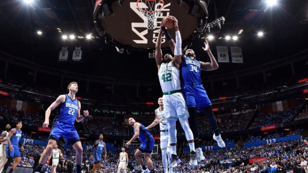 Al Horford se une a Kareem Abdul-Jabbar Con Marca Histórica de Postemporada