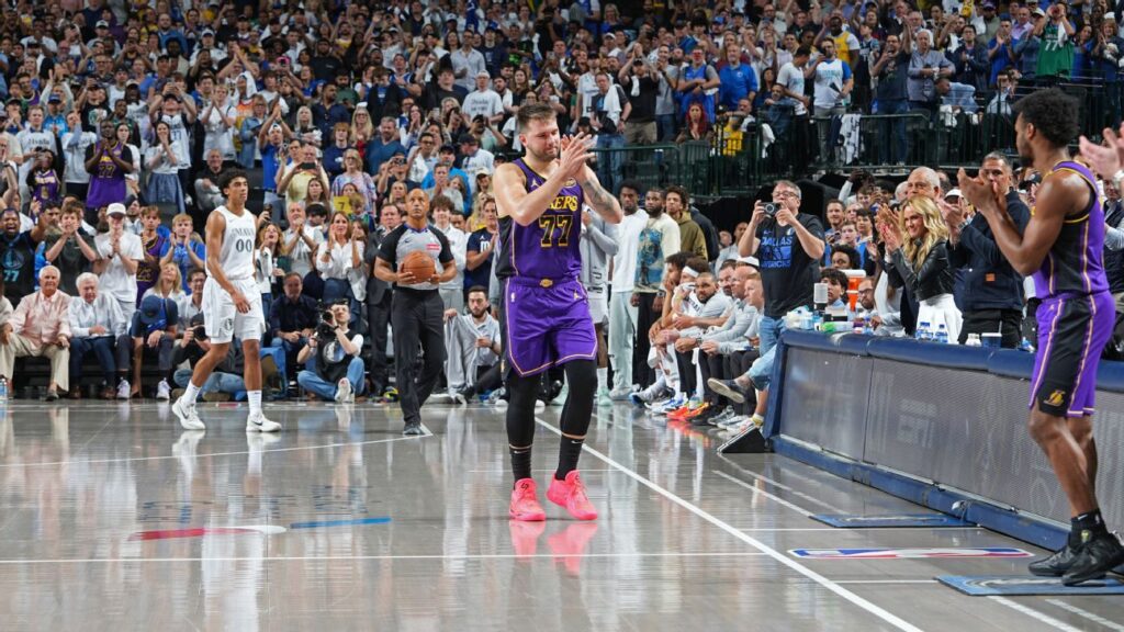 Doncic Brilló en Dallas, Phoenix Consumó su desastre y Barnes fulminó un estado dorado