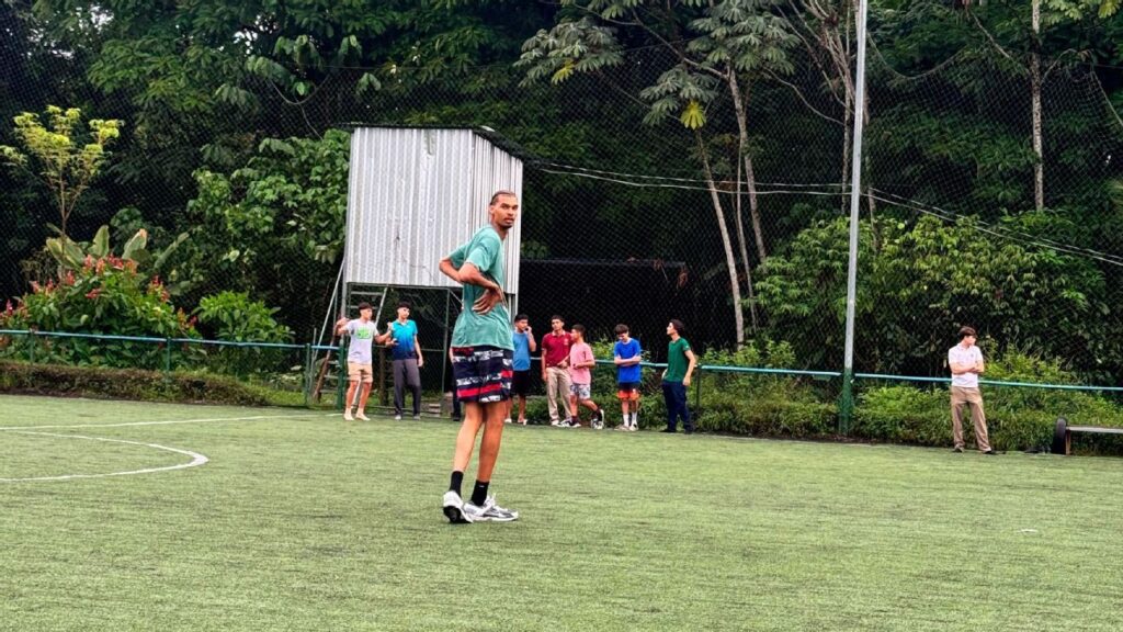 Víctore Wembanyama alquiló CANCHA EN COSTA RICA PARA Jugar Con Niños