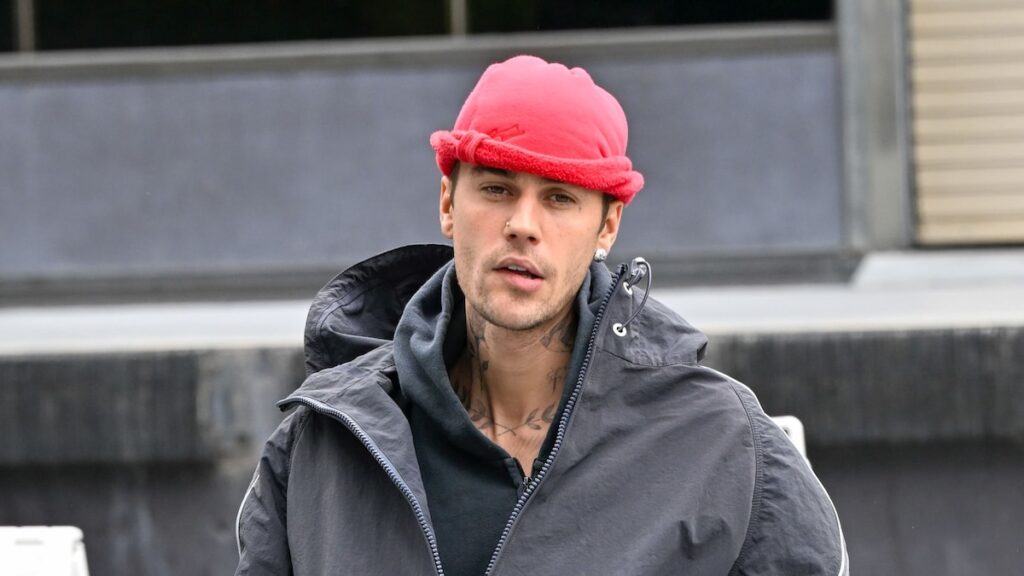 El comportamiento de Coachella de Justin Bieber se refiere a los fanáticos: “¿Qué está pasando?”