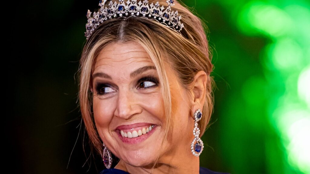 Queen Maxima canta ‘We Are Family’ With Music Group: Mira Video