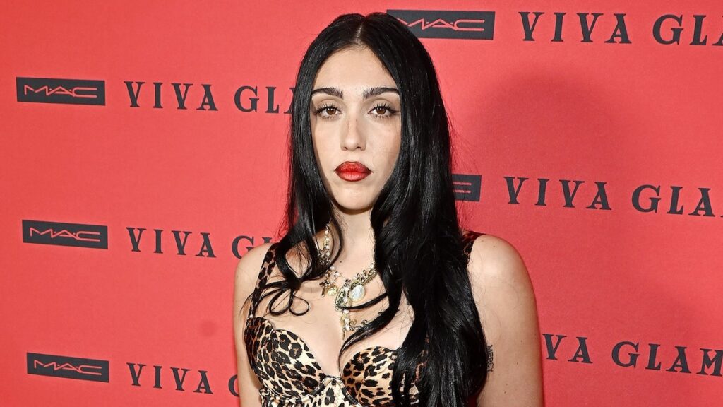 La hija de Madonna, Lourdes Leon, se abre sobre una profunda transformación después de un momento que cambia la vida