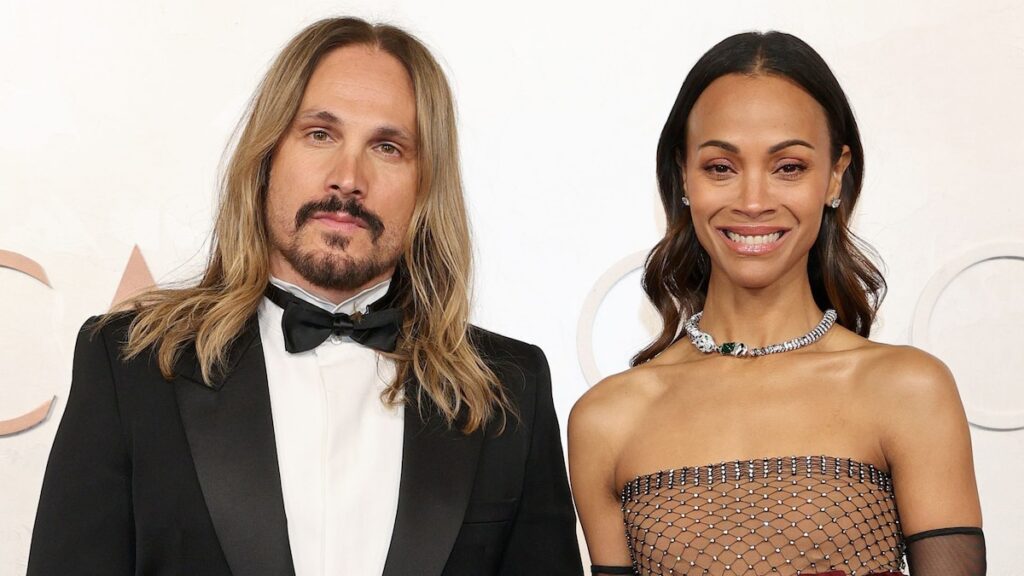 Zoe Saldaña y Marco Perego van a una elegante noche de doble cita con amigos