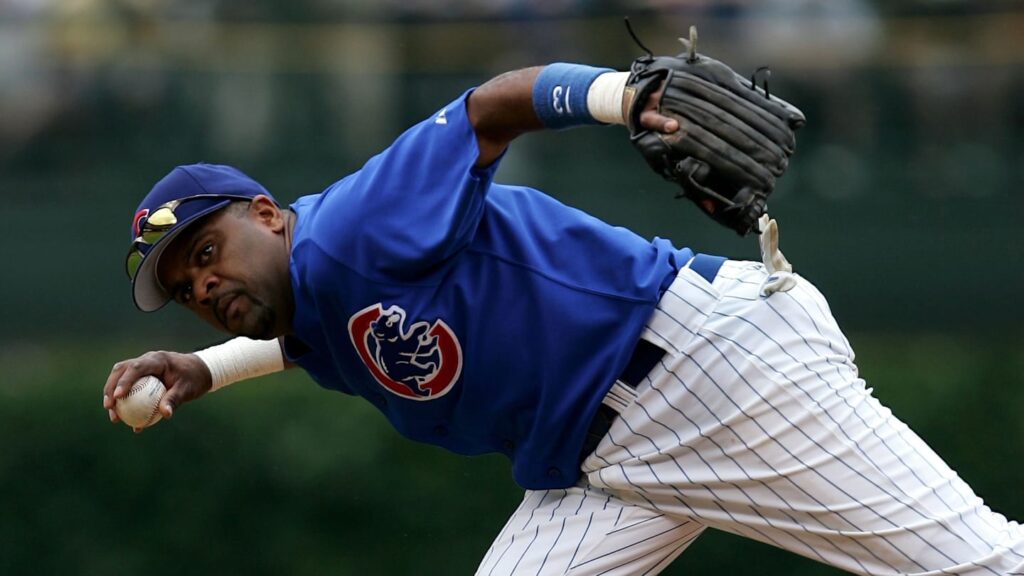 ¿Quién es Neifi Pérez, el jugador de MLB hermano del cantante Rubby Pérez que murió en una discoteca dominicana?