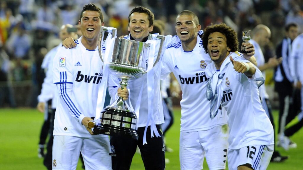 ¿Quién ha ganado más finales de Copas del Rey entre el Real Madrid y el FC Barcelona?