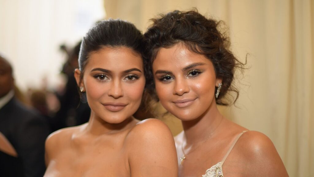 Desde compañeros de Coachella hasta rivales de la marca de belleza