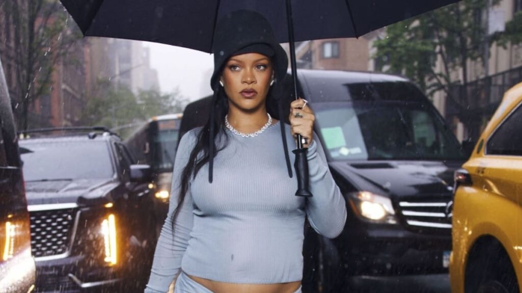 Rihanna aparentemente confirma el tercer embarazo en la gala Met
