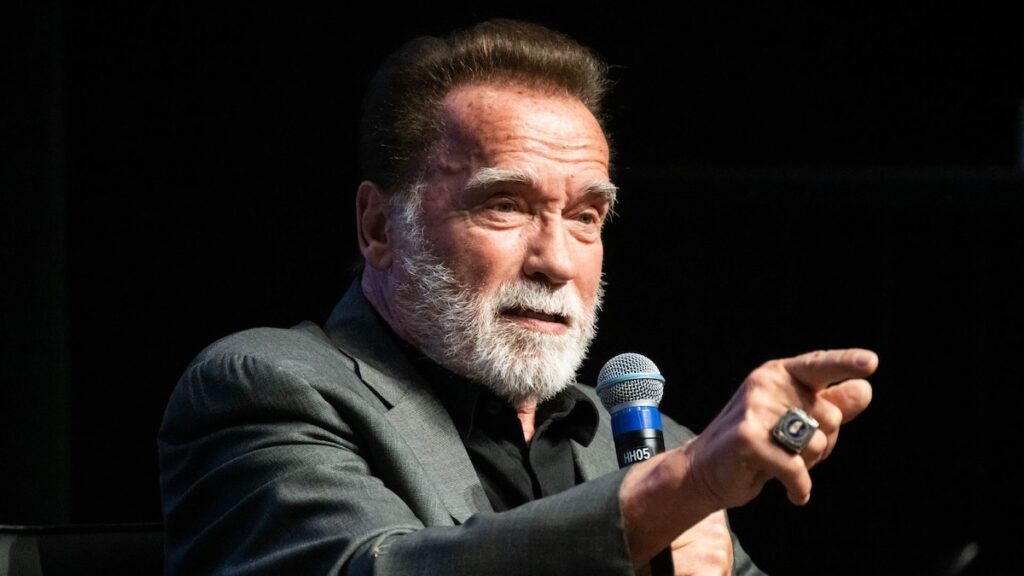 Arnold Schwarzenegger hace un comentario raro sobre su ex esposa Maria Shriver