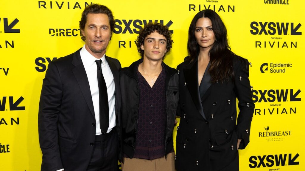 Levi McConaughey está listo para entrar en la industria y seguir los pasos de su padre