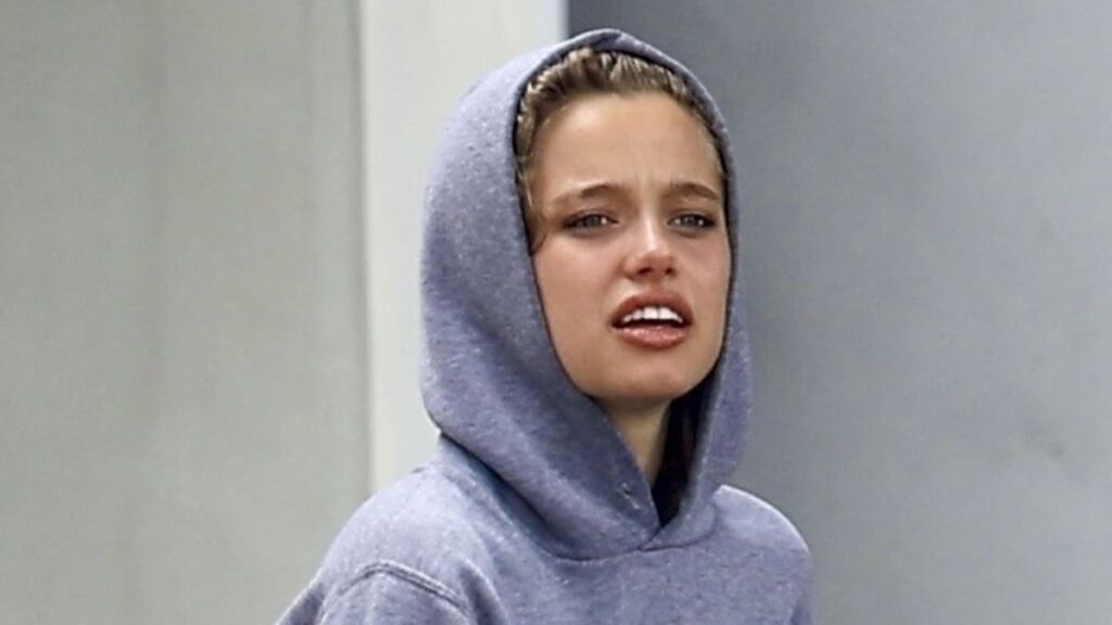 Shiloh Jolie disfruta de una juerga de compras con Keoni Rose con atuendos coordinados