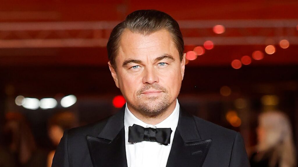 Leonardo DiCaprio hace un debut en Gala Met junto a Vittoria Ceretti