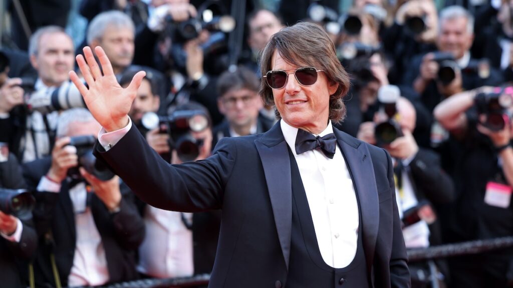 Tom Cruise reacciona a la ovación de pie en Cannes