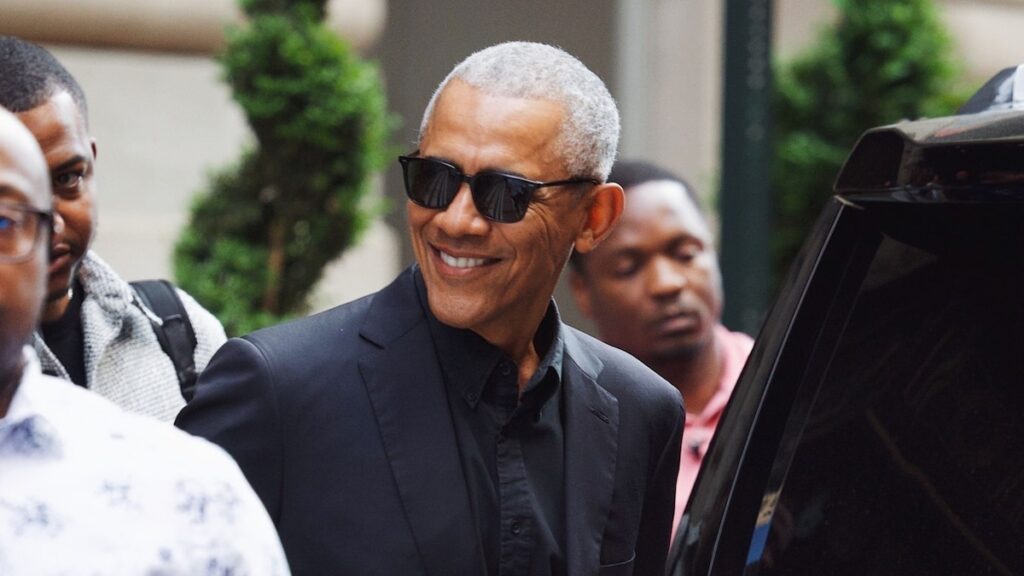 Barack Obama sale con una hermana raramente vista (fotos)