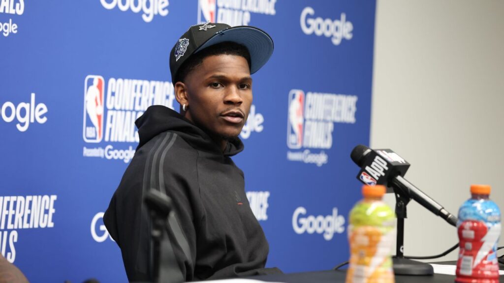Anthony Edwards, De Wolves, Multado Con 50,000 Dólares Por Lenguaje Grosero