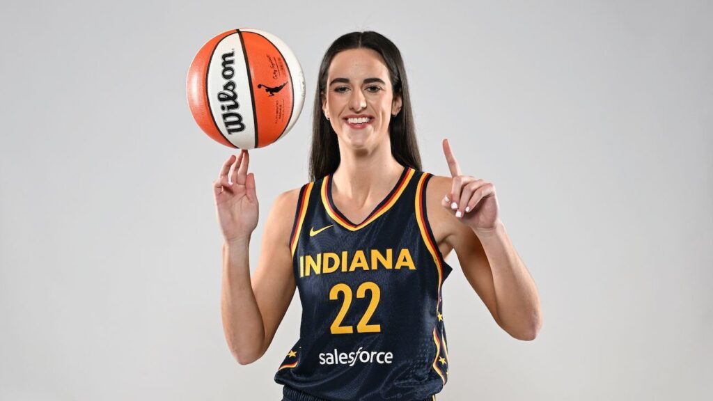 Pacers, Clark Sacan A Relucir La Esencia Basquetbolera de Indiana