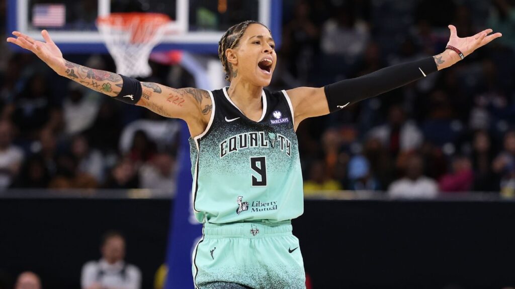 WNBA: Liberty ESTABLE MARCA DE FASE Regular Con 19 Triples vs Sky