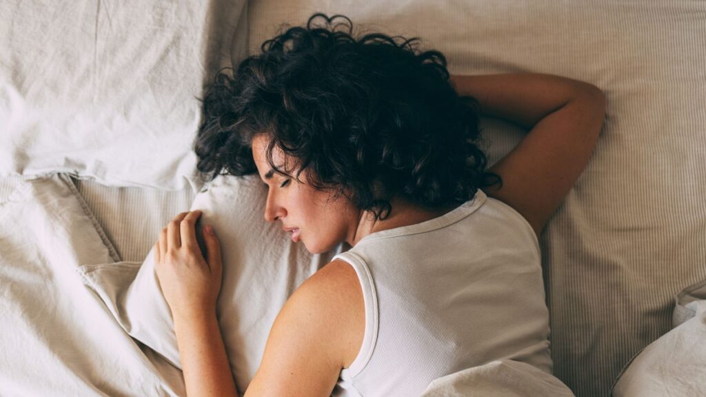 6 estiramientos para incorporar a su rutina de la hora de acostarse para un mejor sueño