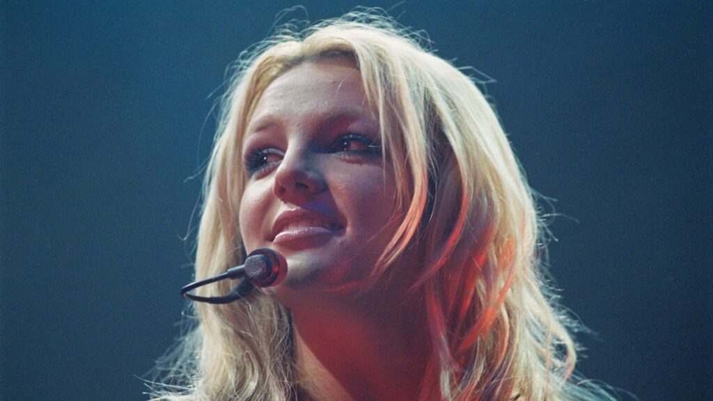 Britney Spears ” ¡Ups! … lo hice de nuevo ‘El mito de la portada ha sido desacreditado