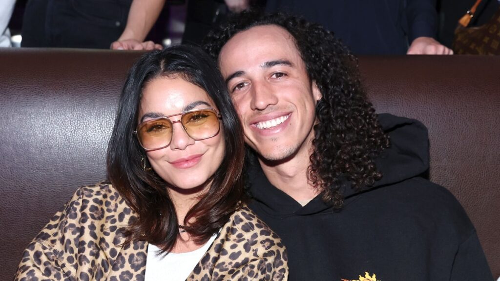 Vanessa Hudgens comparte las primeras fotos de su bebé casi un año después de dar a luz