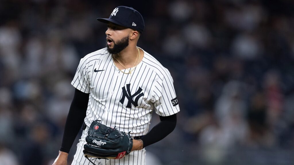3 equipos a los que Yankees pueden cambiar a Devin Williams antes de la fecha límite de 2025