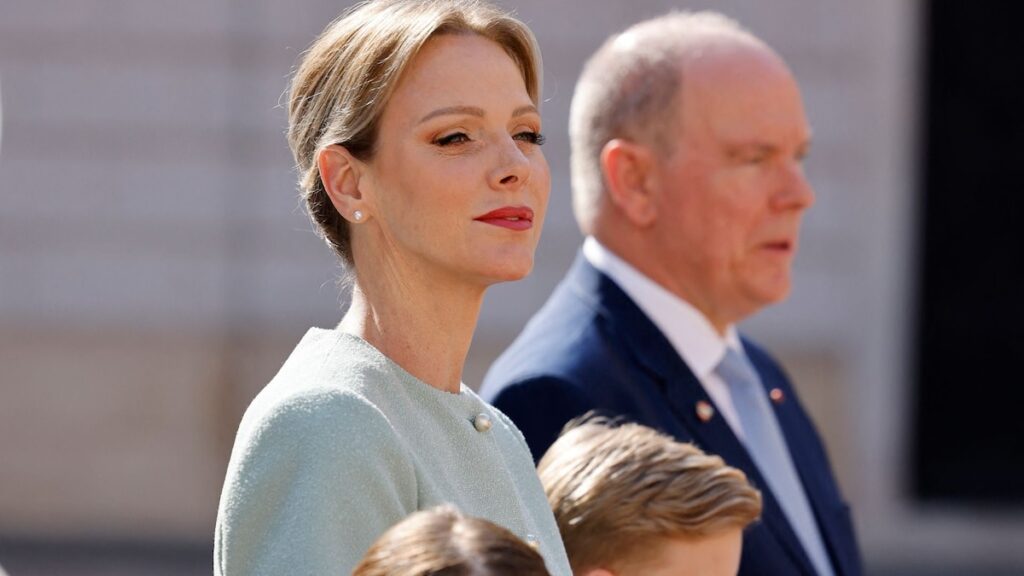 El príncipe Jacques y la princesa Gabriella se unen a los padres para dar la bienvenida al presidente y la primera dama