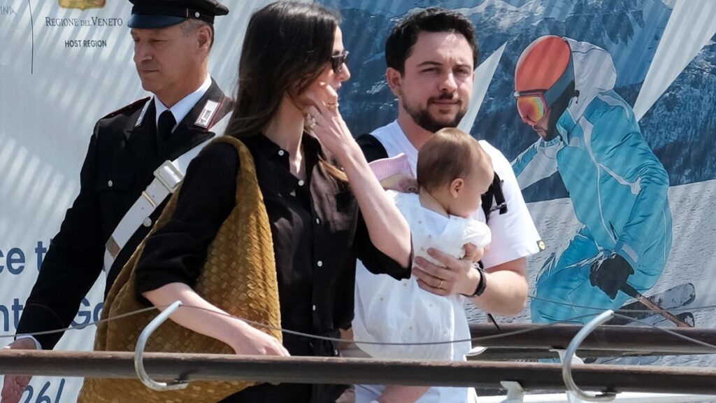 Royal Baby vio en Venecia con padres por delante de la boda de Jeff Bezos y Lauren Sánchez: Fotos
