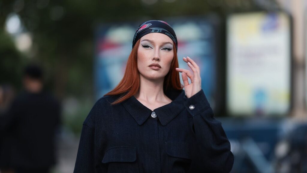 La belleza de tonos frías es la estética del verano 2025