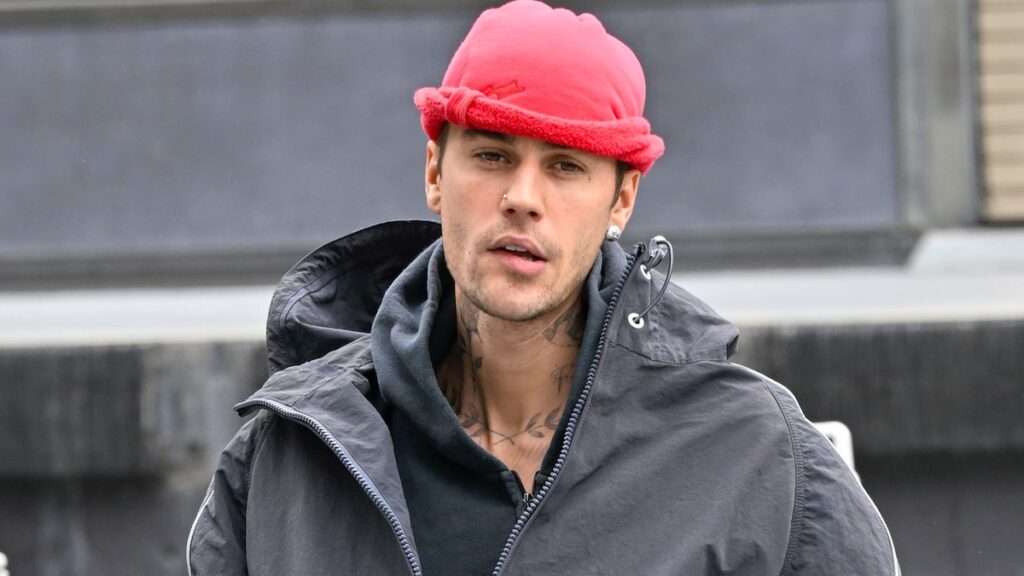 Justin Bieber comparte una publicación emocional y luego comparte fotos de las salidas sin ring de Baby Jack en medio de Hailey