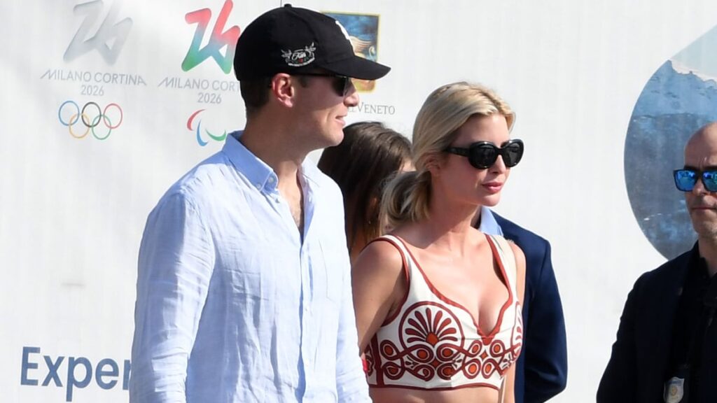 Ivanka Trump se ve glamorosa en Venecia para la boda de Jeff Bezos y Lauren Sánchez, acompañada por su esposo e hijos