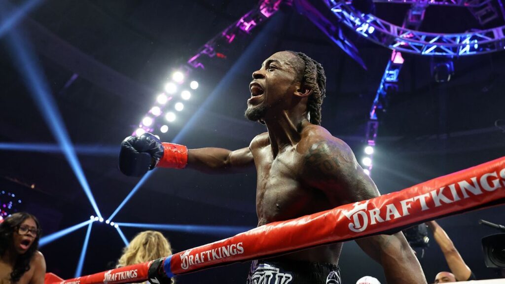 Boxeo Davis vs de los Santos: Horario, Canales, Apuestas y Más