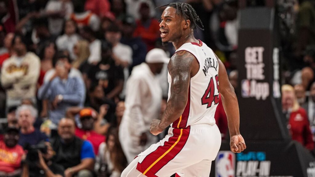 Calor: Davion Mitchell Planea Firmar Contrato de 2 Años Y $ 24 millones, Fuentes