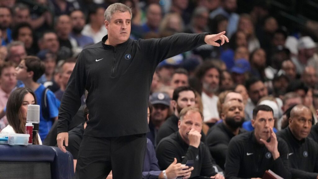 Micah Nori, de Wolves, Entrevistado para entrenador de Knicks