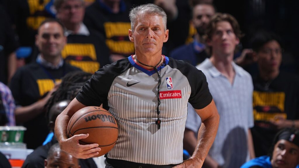 Scott Foster Lidera la Plantilla de 12 Árbitros para Las LAS Finales de la Nba