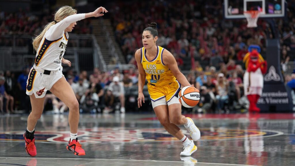 Sin Caitlin Clark, Fever Caen a Manos de Azura Stevens y Kelsey Plum