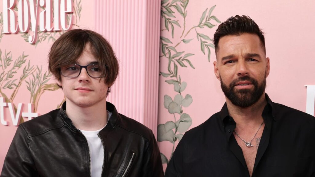 Ricky Martin comparte reacción a la atrevida aventura aérea de su hijo Tino