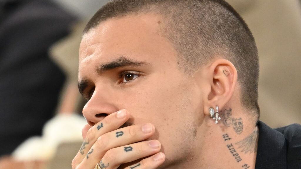 Romeo Beckham publica un mensaje críptico después de que su ex novia habla en medio de la familia familiar