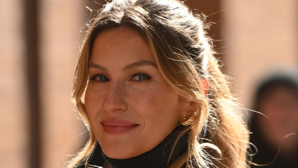 Gisele Bündchen se vuelve sincero sobre la vida con un recién nacido en su primer rodaje después del bebé