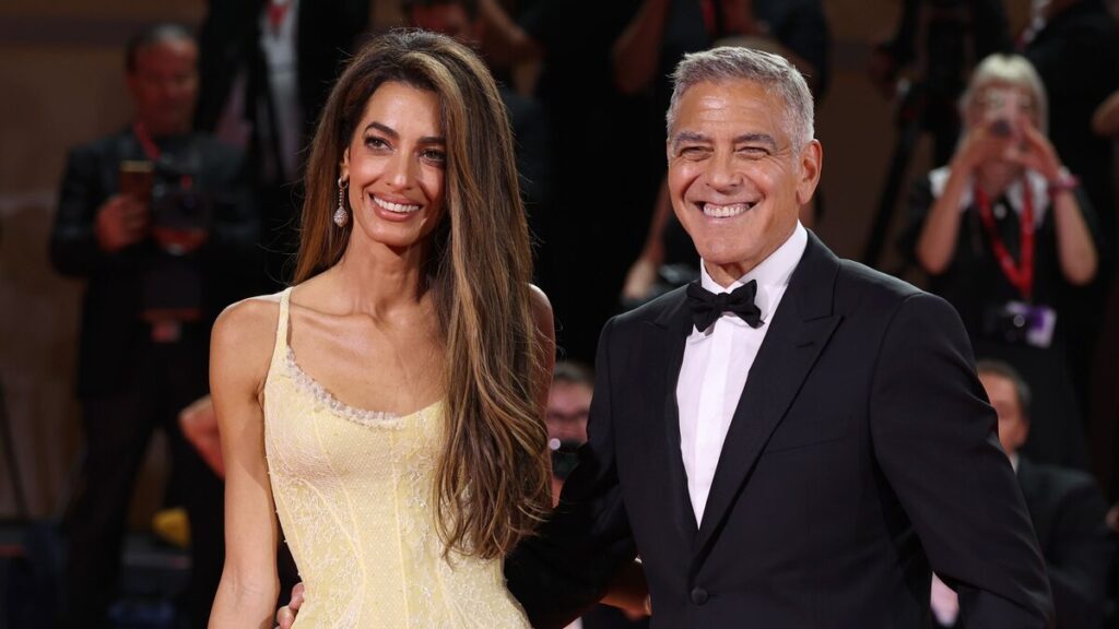 Amal Clooney muestra su estilo de verano en vestido de cereza para la noche de citas con George Clooney