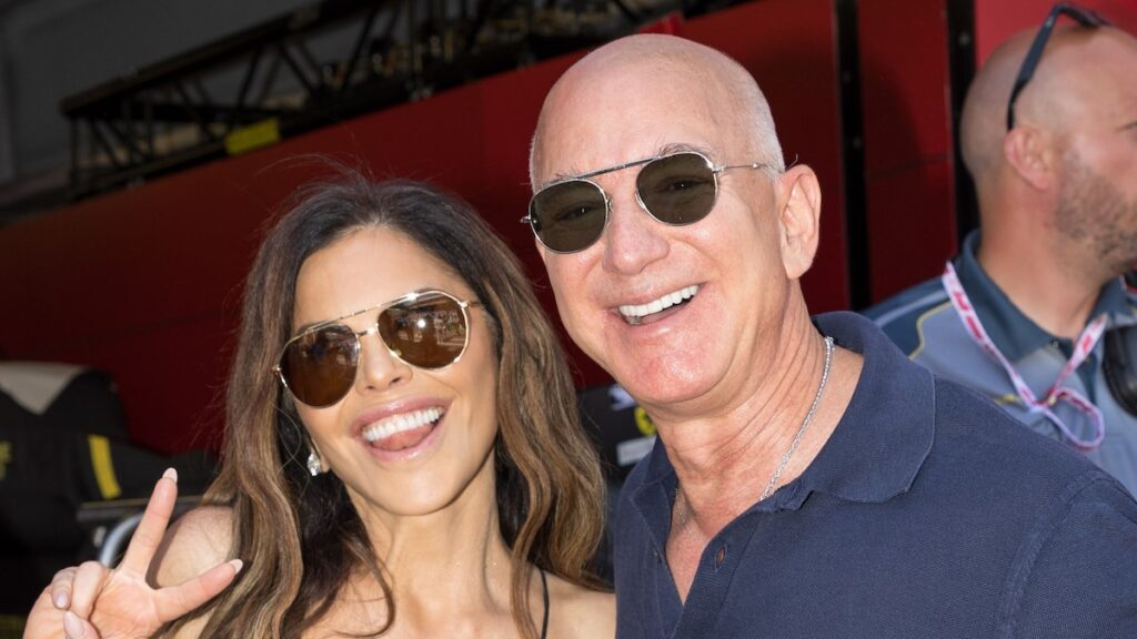 Lauren Sánchez aturde con un elegante traje de poder días antes de su boda