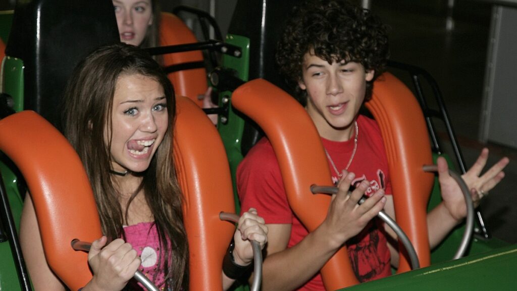 Miley Cyrus dice que es ‘Niley for Life’ en comentarios raros sobre el ex Nick Jonas