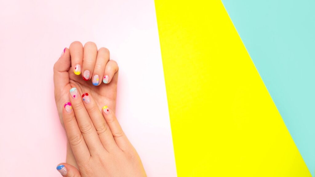 10 manicuras de verano para impulsar tu bronceado y hacerte brillar