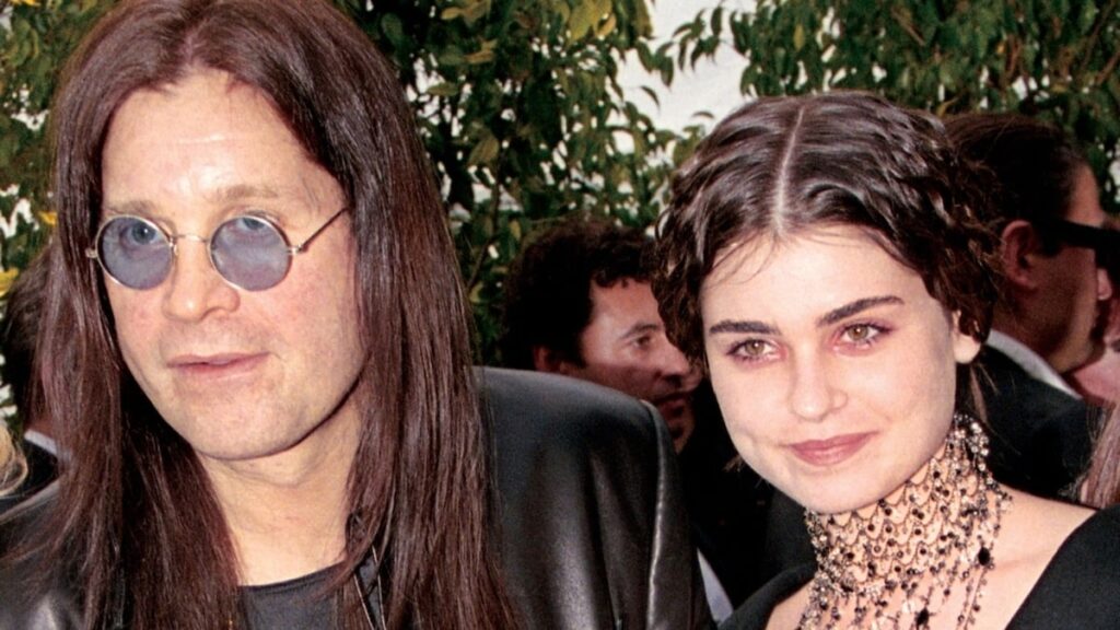 Los fanáticos de Ozzy Osbourne quieren que la hija rara vez se vean a Aimee Osbourne para llevar a cabo el ‘legado de su padre’