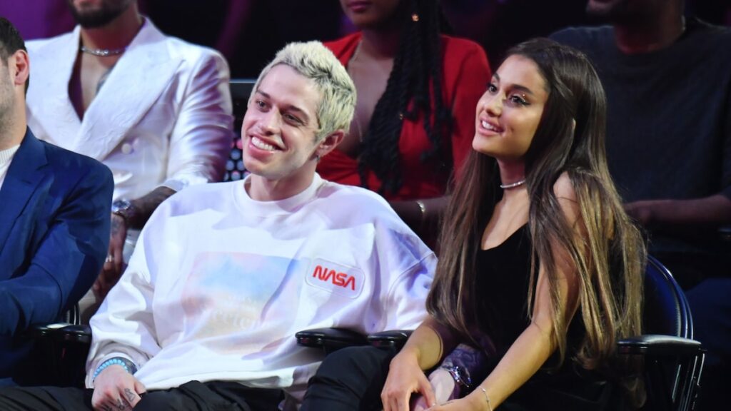 ¿Qué piensa realmente de Ariana Grande de las noticias de bebé del ex prometido Pete Davidson?