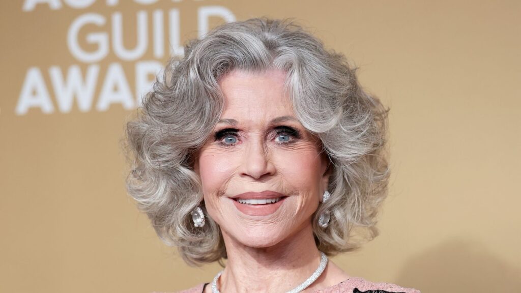 7 cortes de cabello que toman años libres para mujeres mayores de 50 años