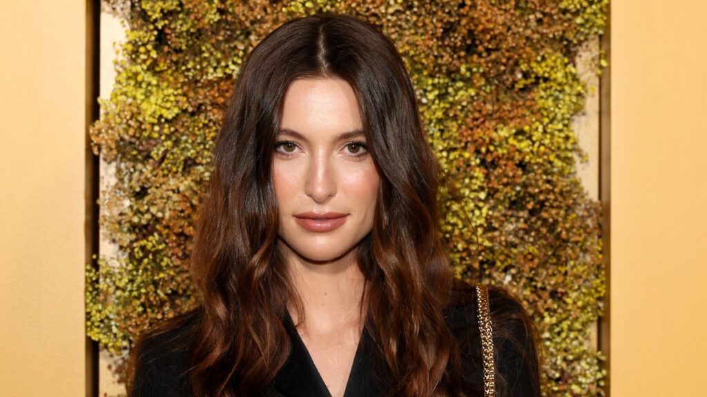 Por qué la hija de Steve Jobs, Eva, podría casarse pronto