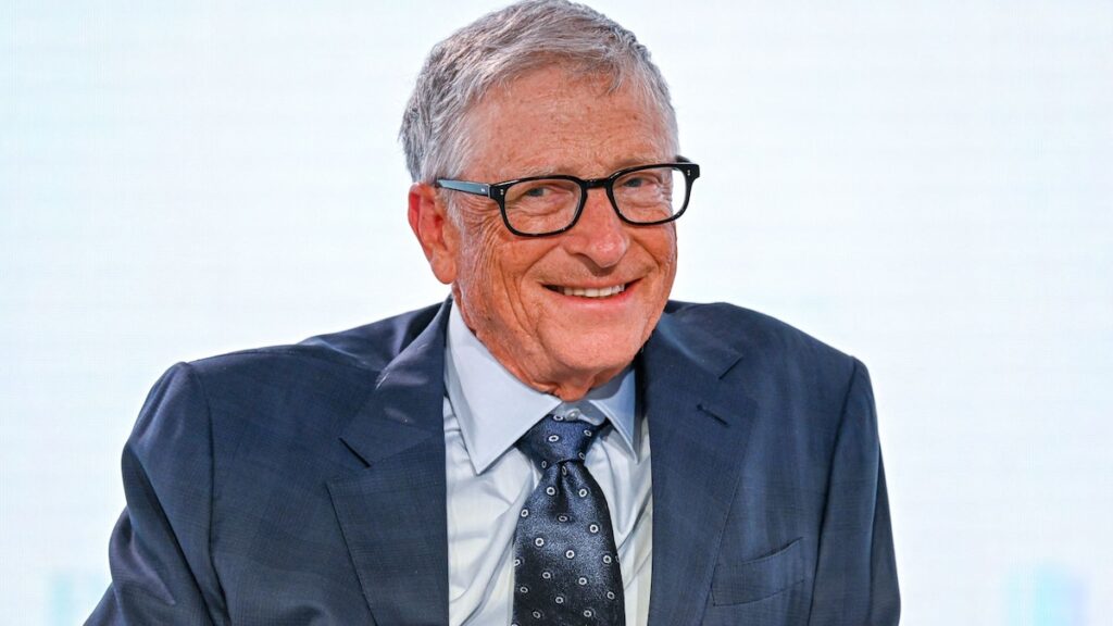 Bill Gates revela las 3 cosas que debe hacer si está interesado en AI