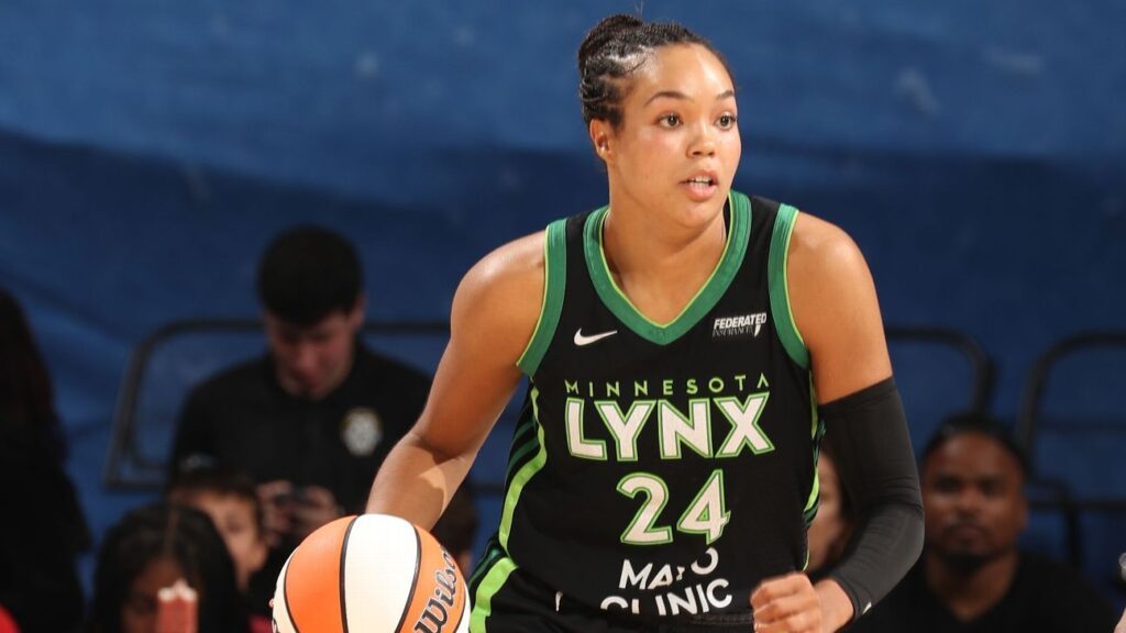 Lynx Sella Duro Triunfo vs Sky Con 29 Puntos de Napheaes Collier