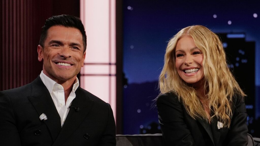 Kelly Ripa revela cómo frenó el hábito de la mañana ‘repulsivo’ de Mark Consuelos