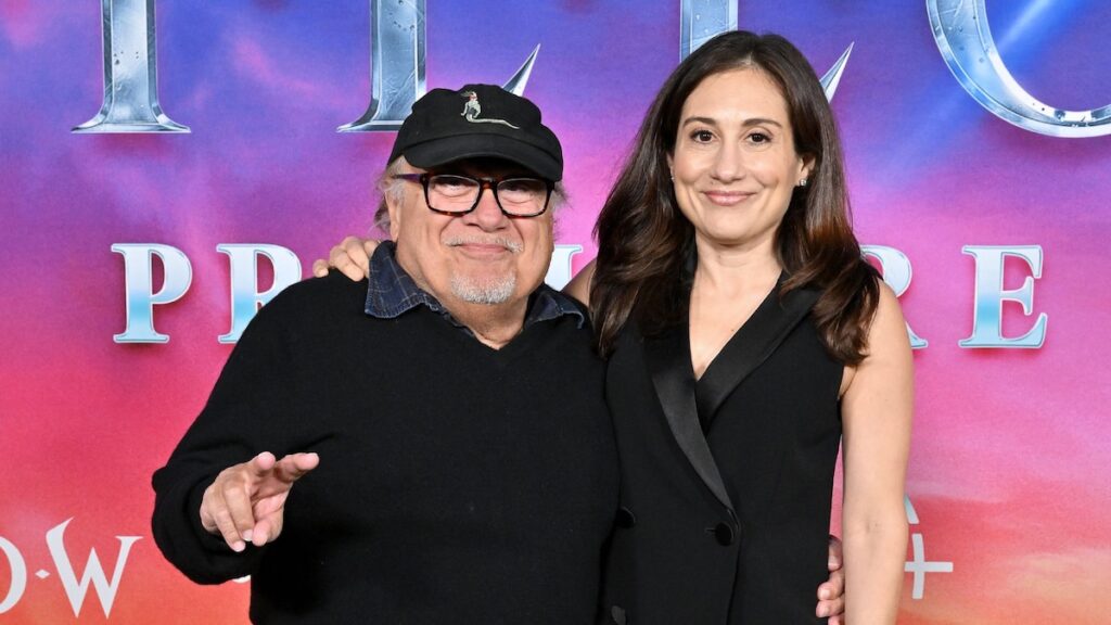 La hija de Danny Devito, Lucy, se casa en la ceremonia privada: es el abuelo más orgulloso de todos los tiempos