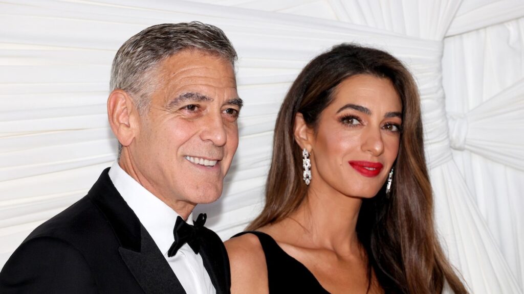 Los teléfonos van en una ‘canasta’ especial